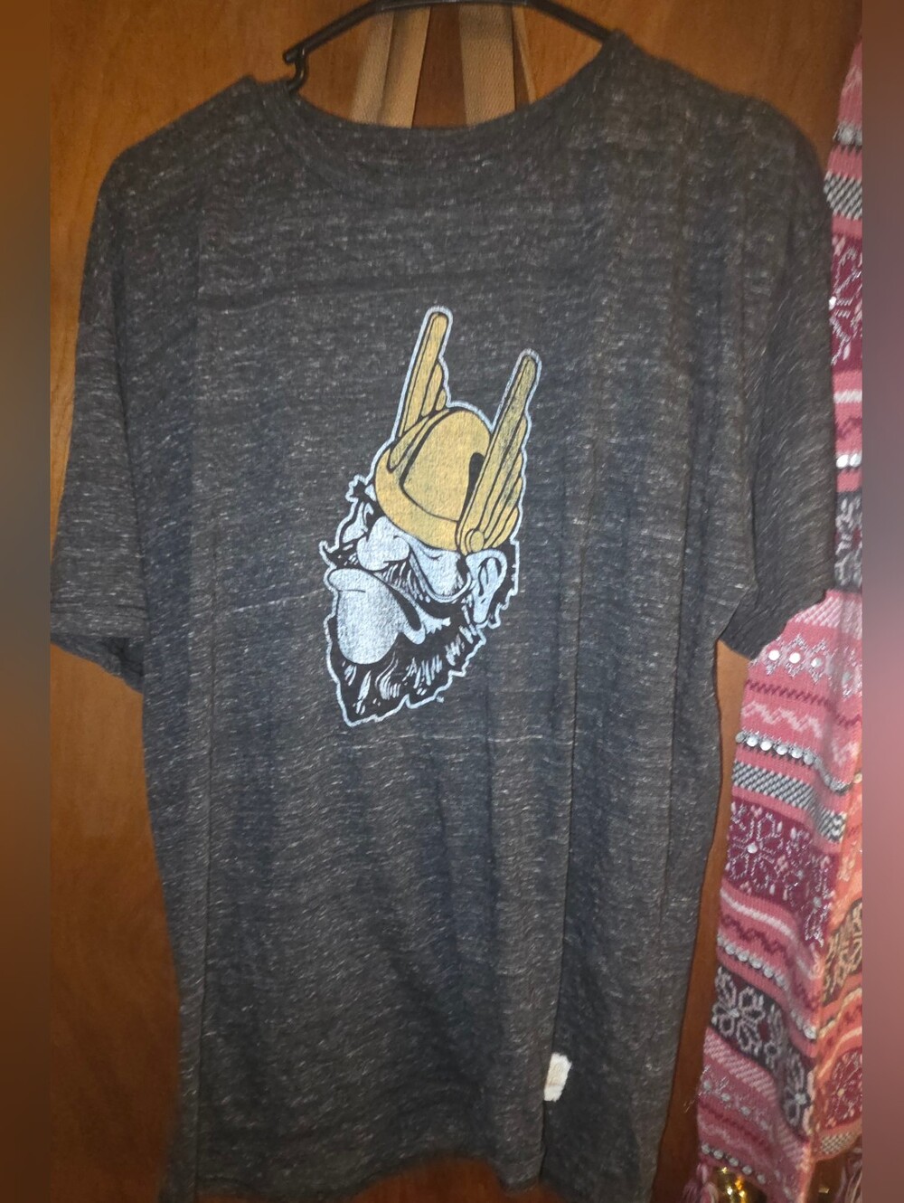 University of Idaho shirt. Like new.